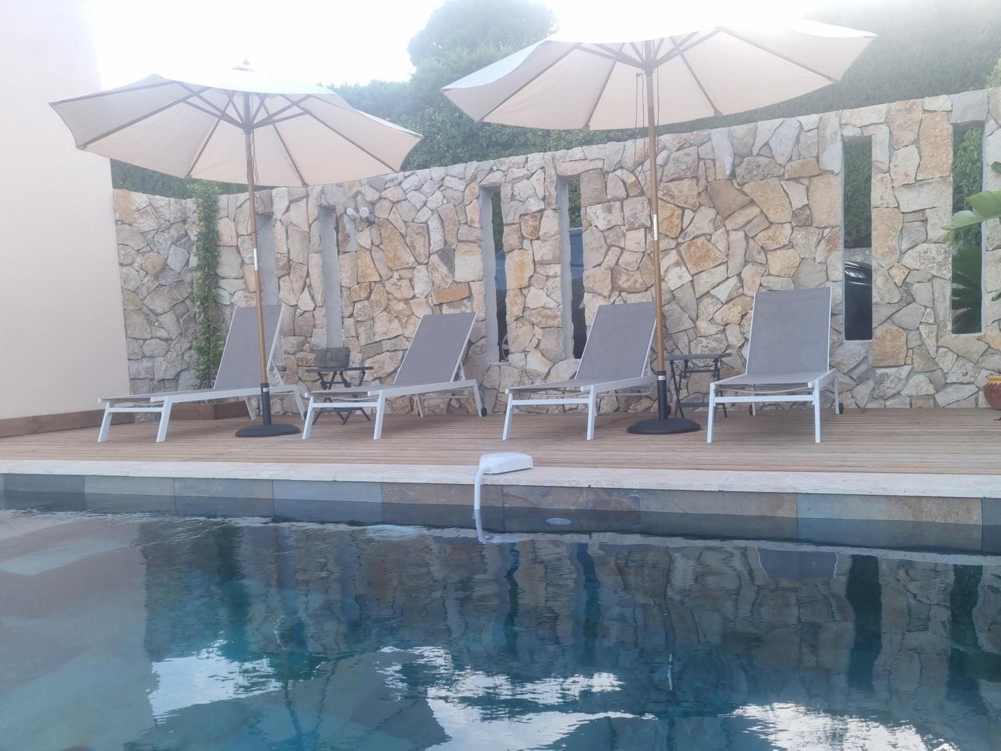 אוליאולה Villa Manoa מראה חיצוני תמונה